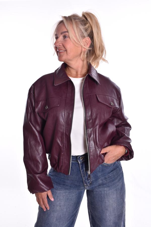 Bomber Beau